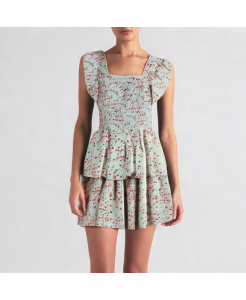 Square Collar And Small Flying Sleeves Beautiful Cake Skirt